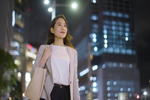 仕事帰りにも通える